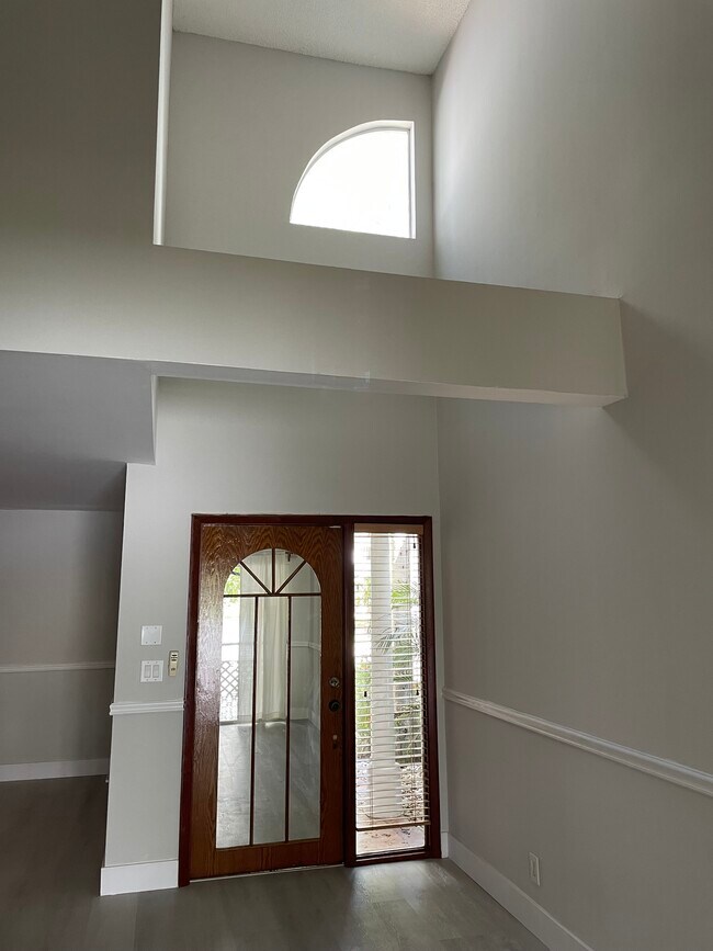Building Photo - 5276 Buckhead Cir
