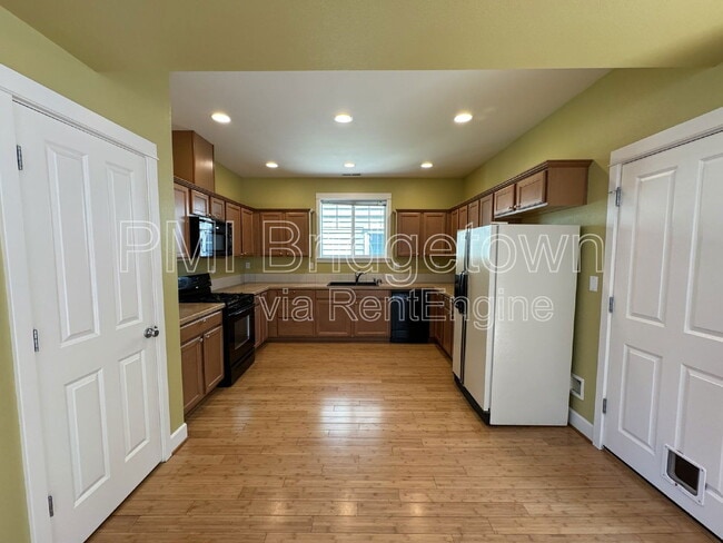 Building Photo - 4944 N Hudson St