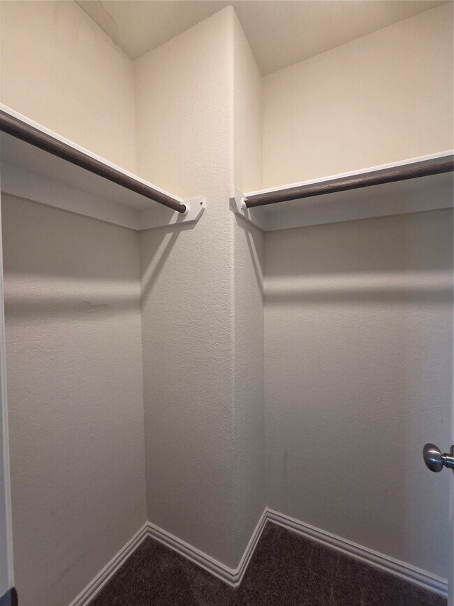 Building Photo - 28137 Aspen Horizon Dr