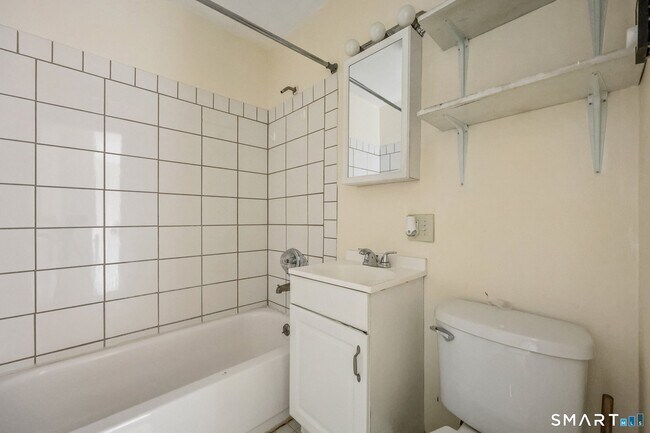 Building Photo - 54 Buckridge Rd