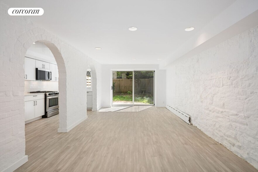 Primary Photo - 130 Berkeley Pl