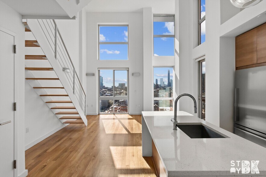 Building Photo - 333 Greene Ave