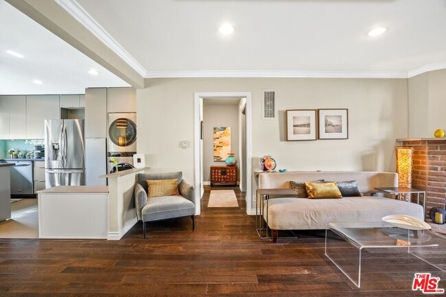 Building Photo - 1317 Stanford St