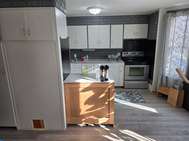 Building Photo - 934 Bog Rd