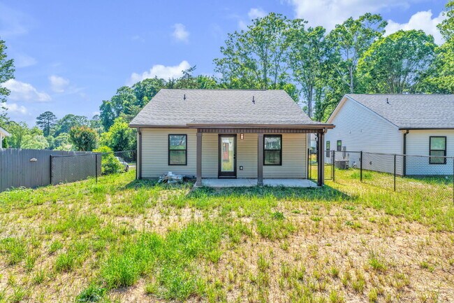 Building Photo - Updated 3BR/2BA Home with Fully Fenced Yard & Bonus Storage Shed! $1,625/mo rent
