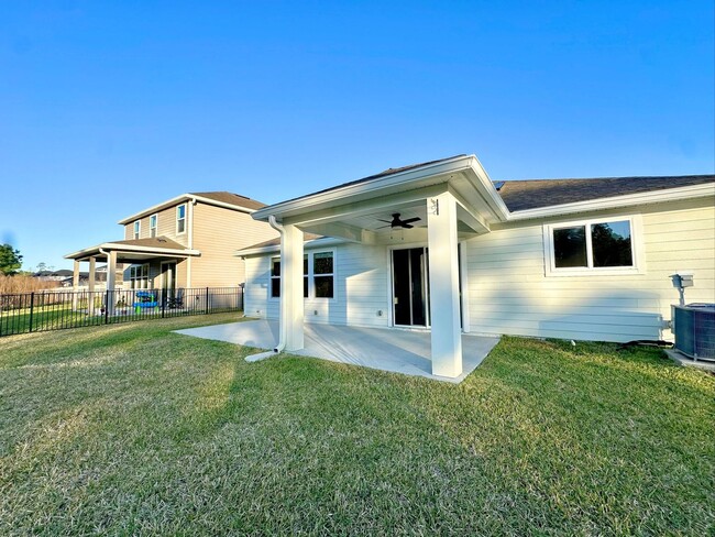 Building Photo - Serene Cul De Sac Home with Gorgeous Views!