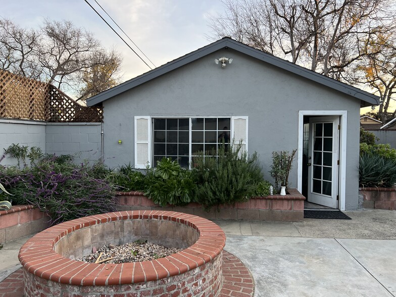 Building Photo - 576 Geneva Ave