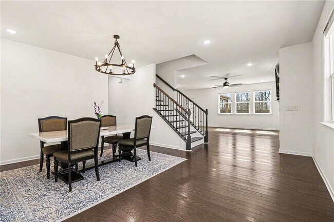 Building Photo - 5510 Bower Pl