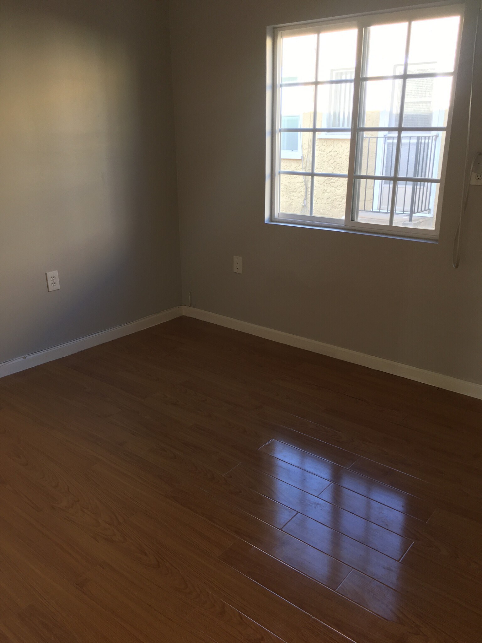 Building Photo - 1117 E California Ave