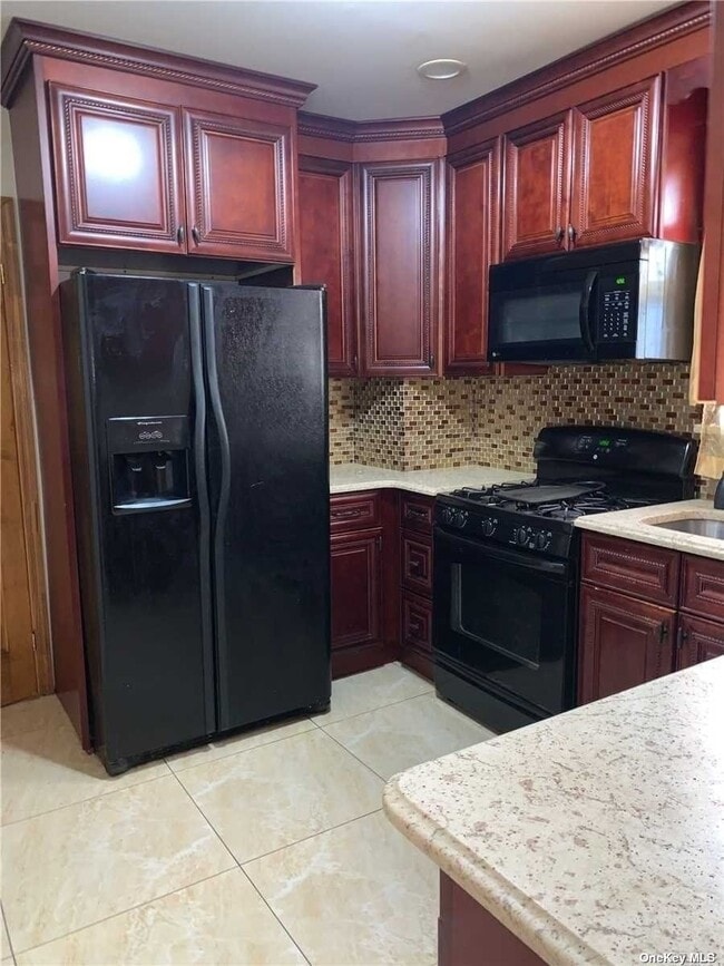 Building Photo - 101-68 130th St