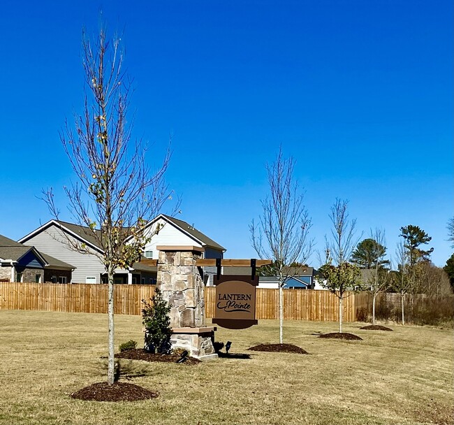 Building Photo - Beautiful home in Lantern Pointe!