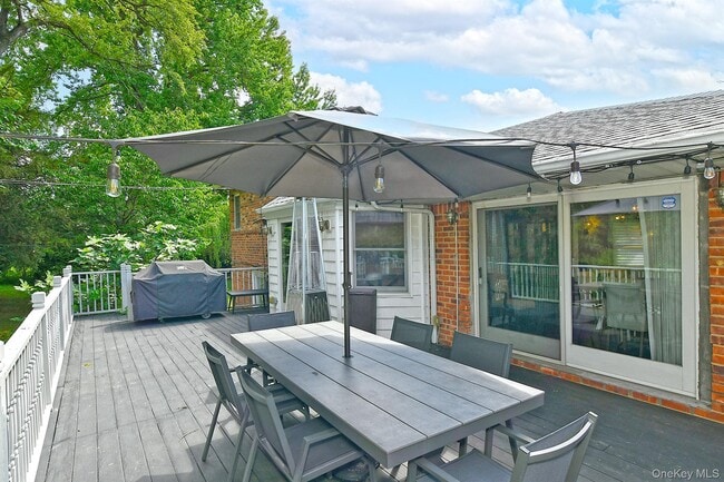 Building Photo - 2 Cherrywood Ln