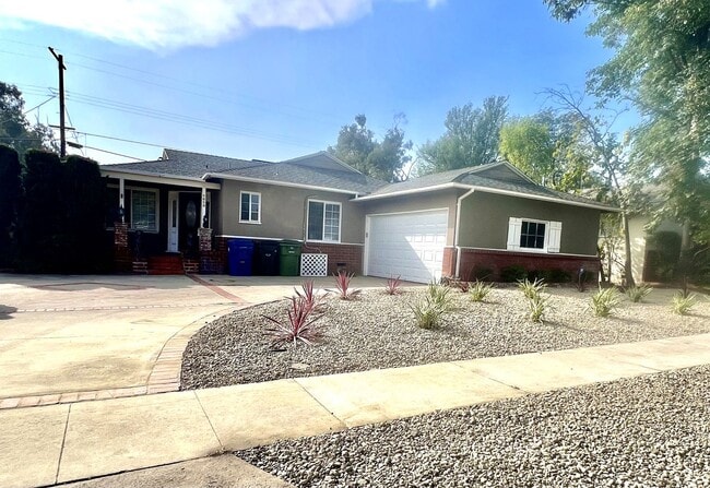 Primary Photo - Freshly Renovated Gem with Incredible Floor Plan