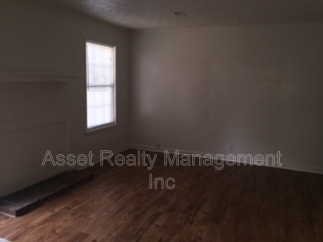 Building Photo - 9116 Cedarpark Ln NW