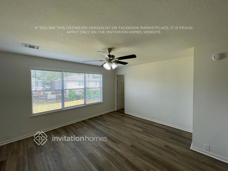 Building Photo - 17634 S Summit Canyon Dr