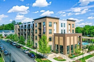 Building Photo - The Village at Commonwealth