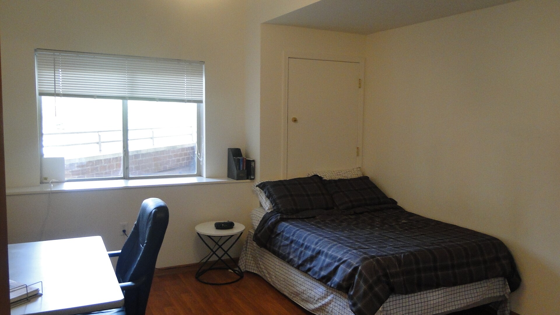 Building Photo - 301 Harbour Town Dr