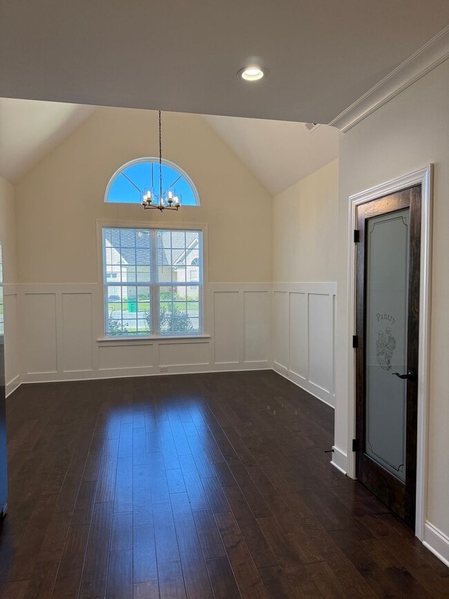 Building Photo - Townhouse for Rent in Hixson