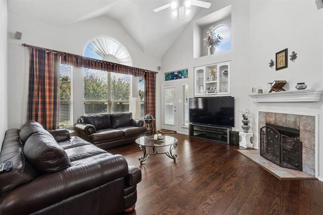 Building Photo - 3212 Golden Springs Dr