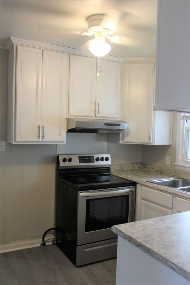 Building Photo - Sherwood Park