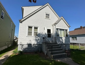 Building Photo - 13512 S Mackinaw Ave