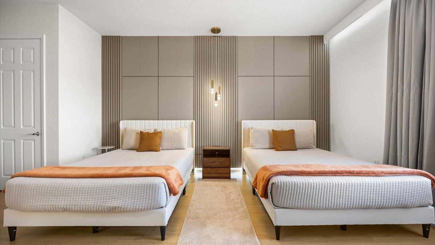 Building Photo - 5024 Shoreway Loop