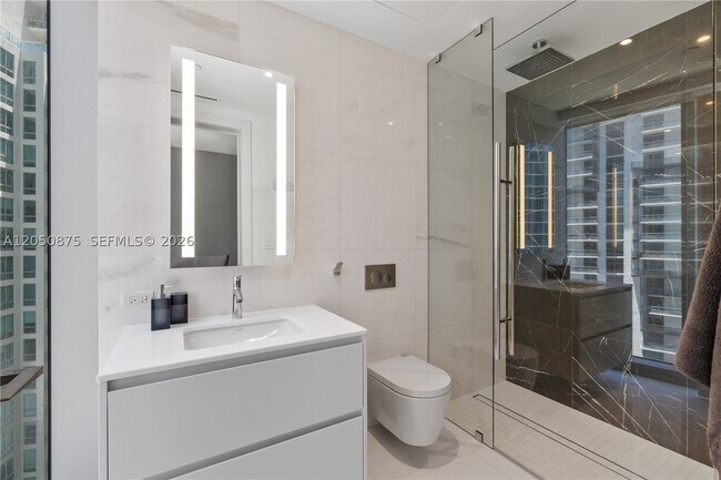 Building Photo - 300 Biscayne Blvd