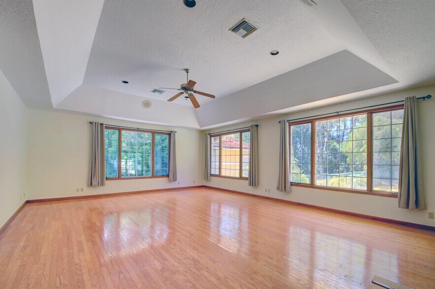 Building Photo - 9033 Winding Woods Dr