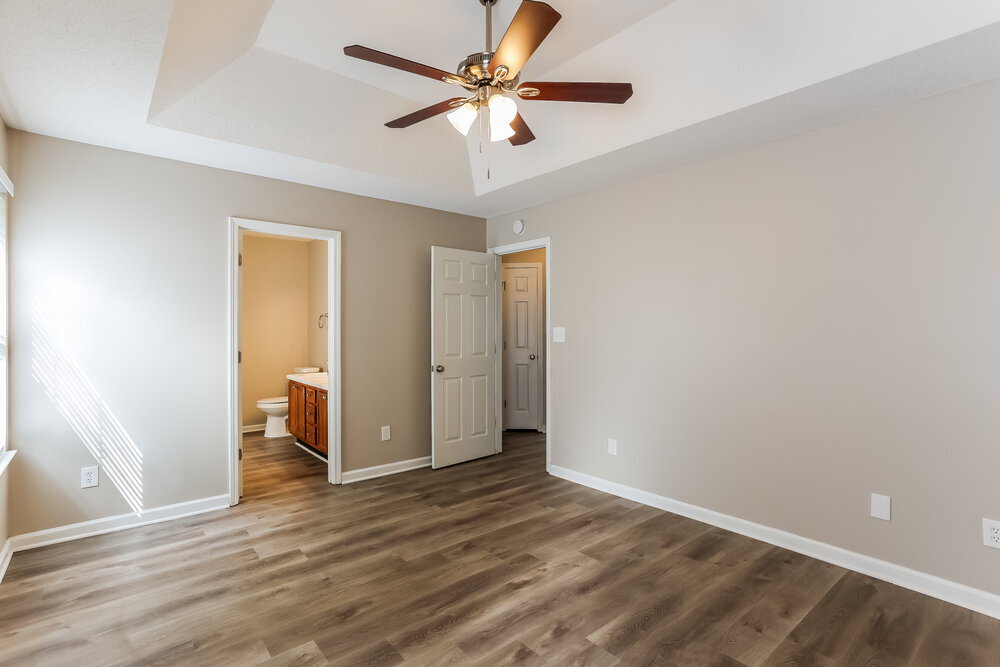 Building Photo - 7317 Essex Dr