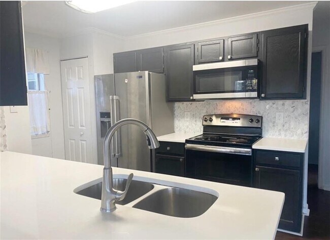 Building Photo - 1119 Sandy Ln Dr