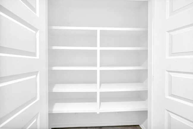 Building Photo - 2025 Woodlark Way