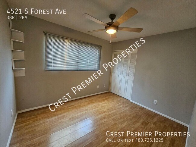 Building Photo - 4521 S Forest Ave