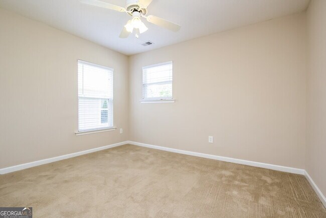 Building Photo - 3404 Silver Stream Way NW