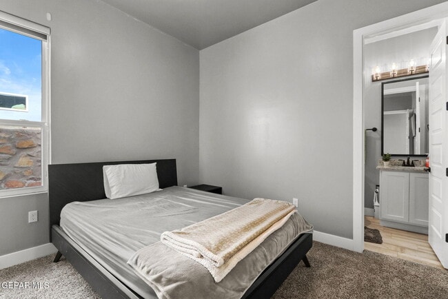 Building Photo - 7373 Cimarron Rim Dr