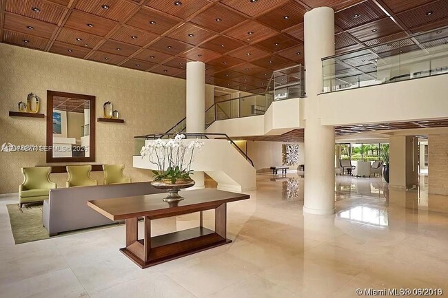 Building Photo - 201 Crandon Blvd