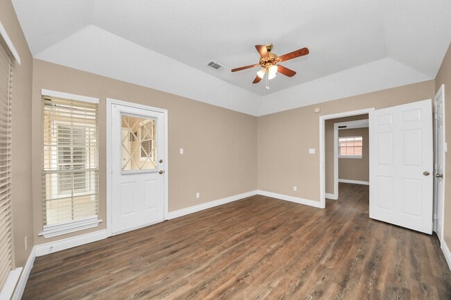 Building Photo - 1163 Lovett St