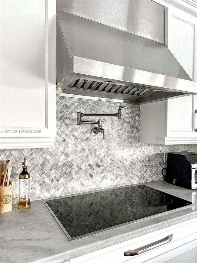 Building Photo - 400 Alexandra Cir