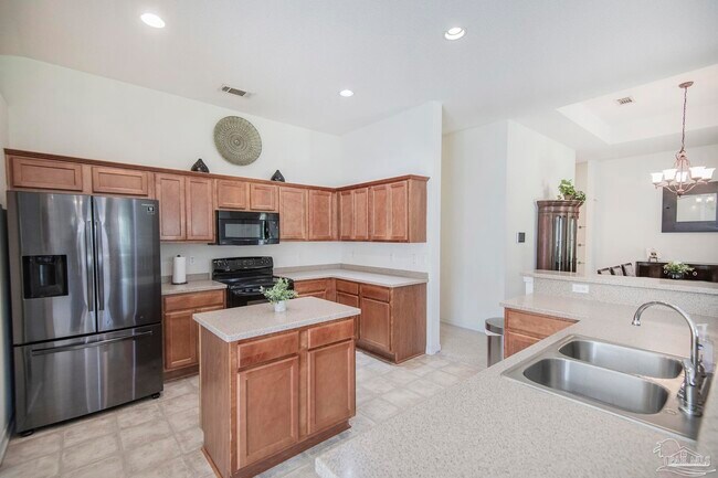 Building Photo - 5678 Tiger Woods Dr