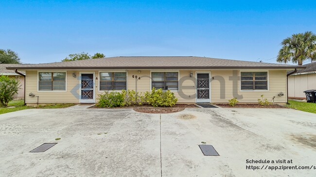 Primary Photo - 604 Roselyn Ave