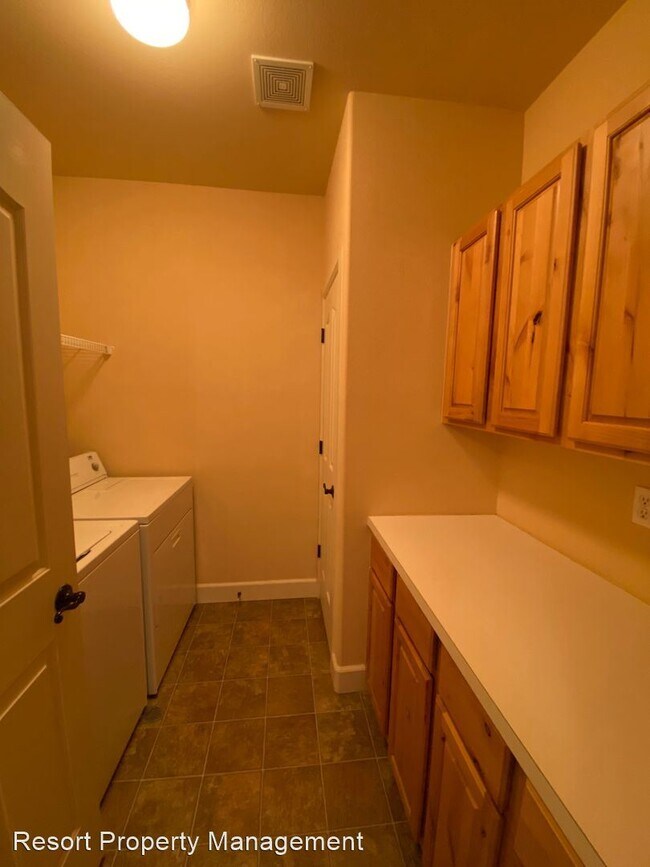 Building Photo - 3 br, 2 bath House - 6735 N Spurwing Loop 205