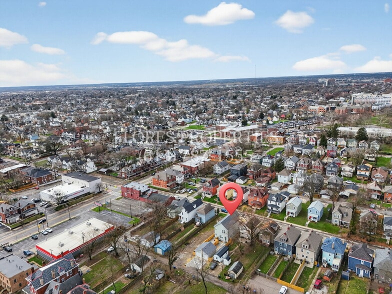 Building Photo - 696 S 22nd St