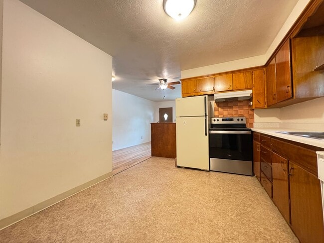 Building Photo - Great 2 Bedroom Condo in Central Fort Collins area