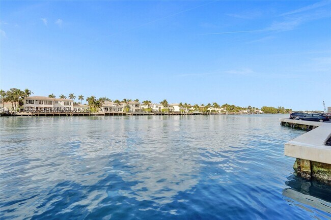 Building Photo - 1600 S Ocean Dr
