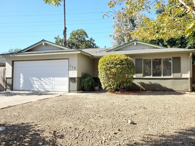Primary Photo - Charming Los Gatos Home Near Vasona, Quart...