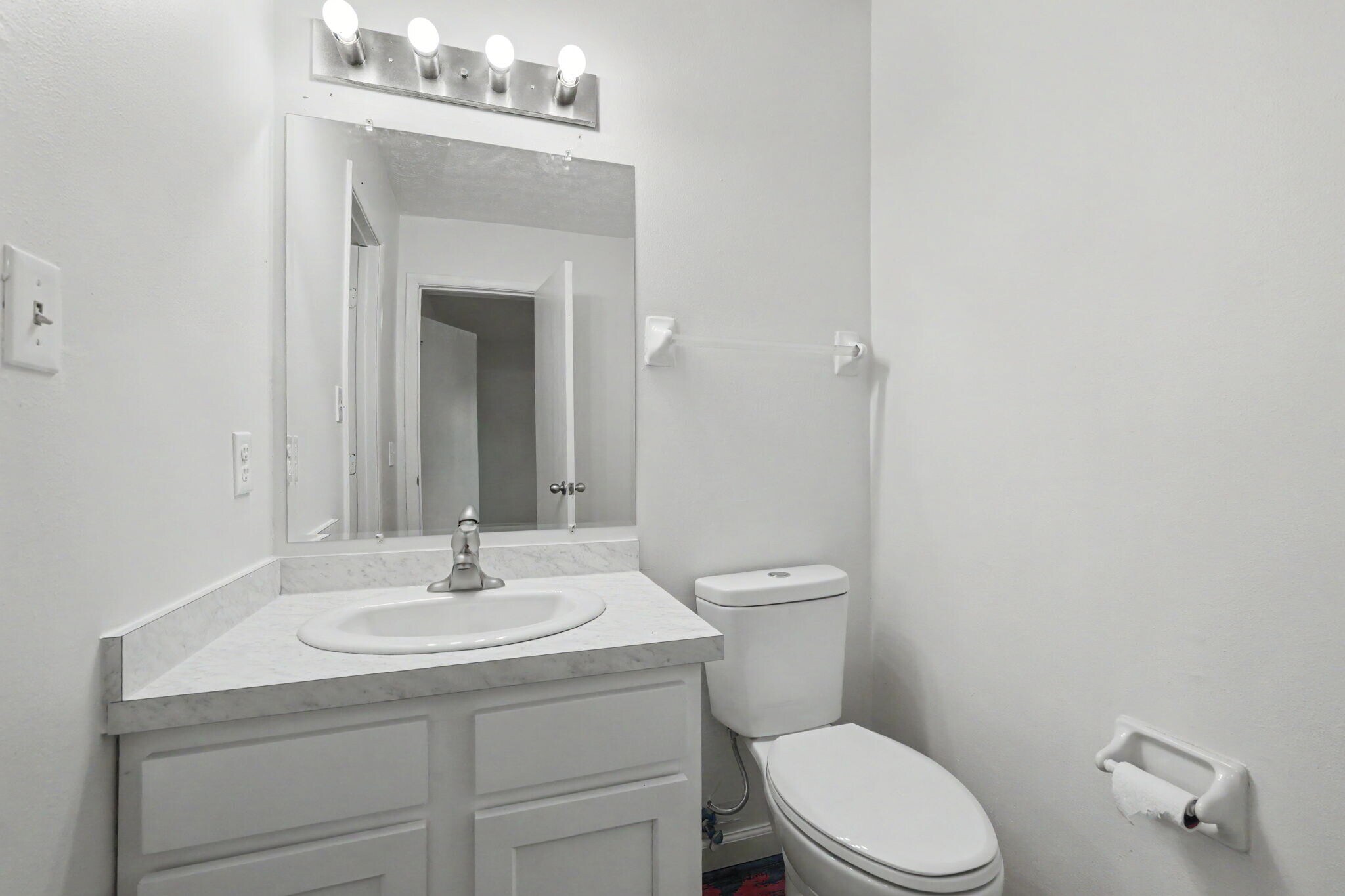 Building Photo - 7711 Brams Hill Dr