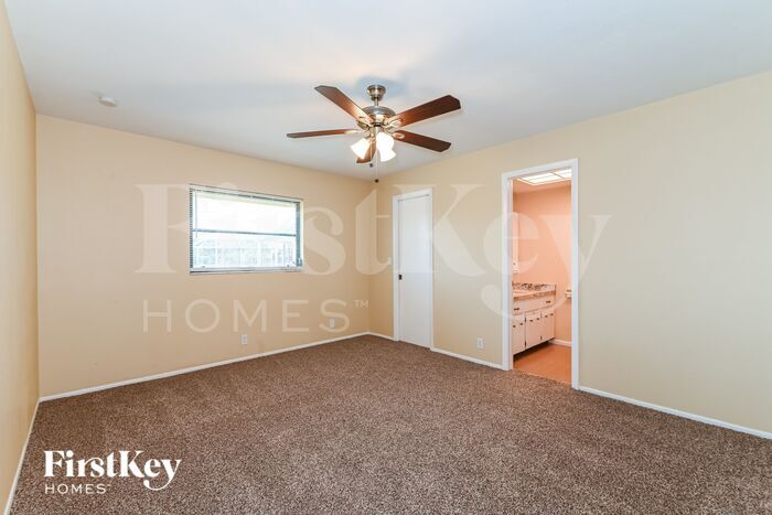 Building Photo - 2511 Broad Ranch Dr