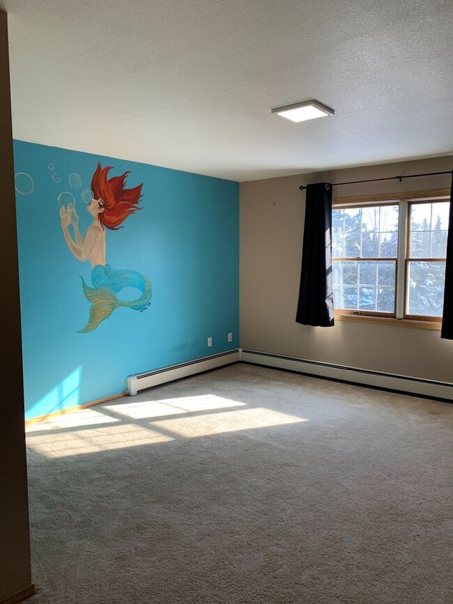 Building Photo - LONGTERM KENAI TOWNHOME