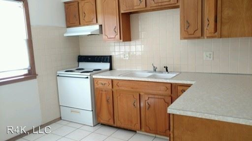 Interior Photo - Mecherle Apartments