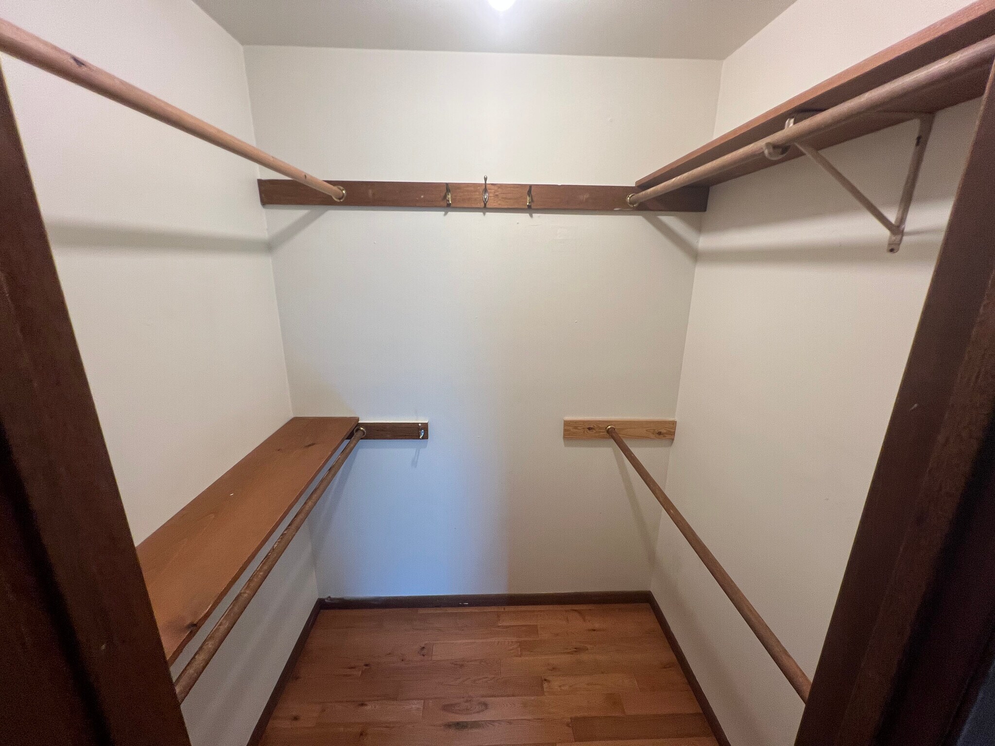 Building Photo - 3322 Glendale Ave