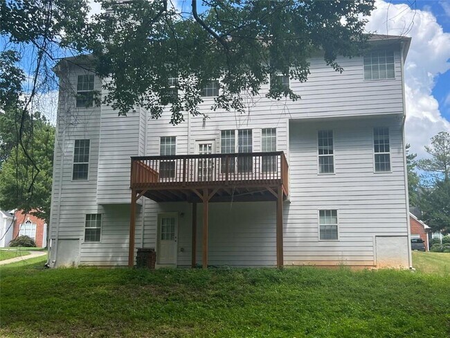 Building Photo - 421 Holland Springs Dr NW